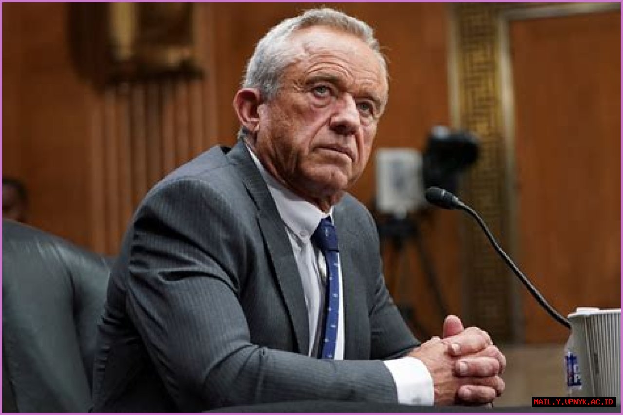 5 Compelling Things To Know About Robert Kennedy Jr.'s Voice Before His Condition