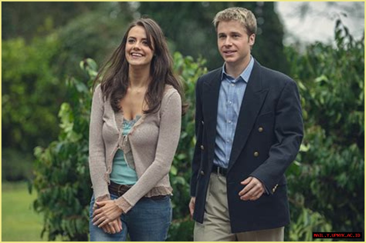 Are Clarke And Bellamy Dating In Real Life? Uncovering The Truth