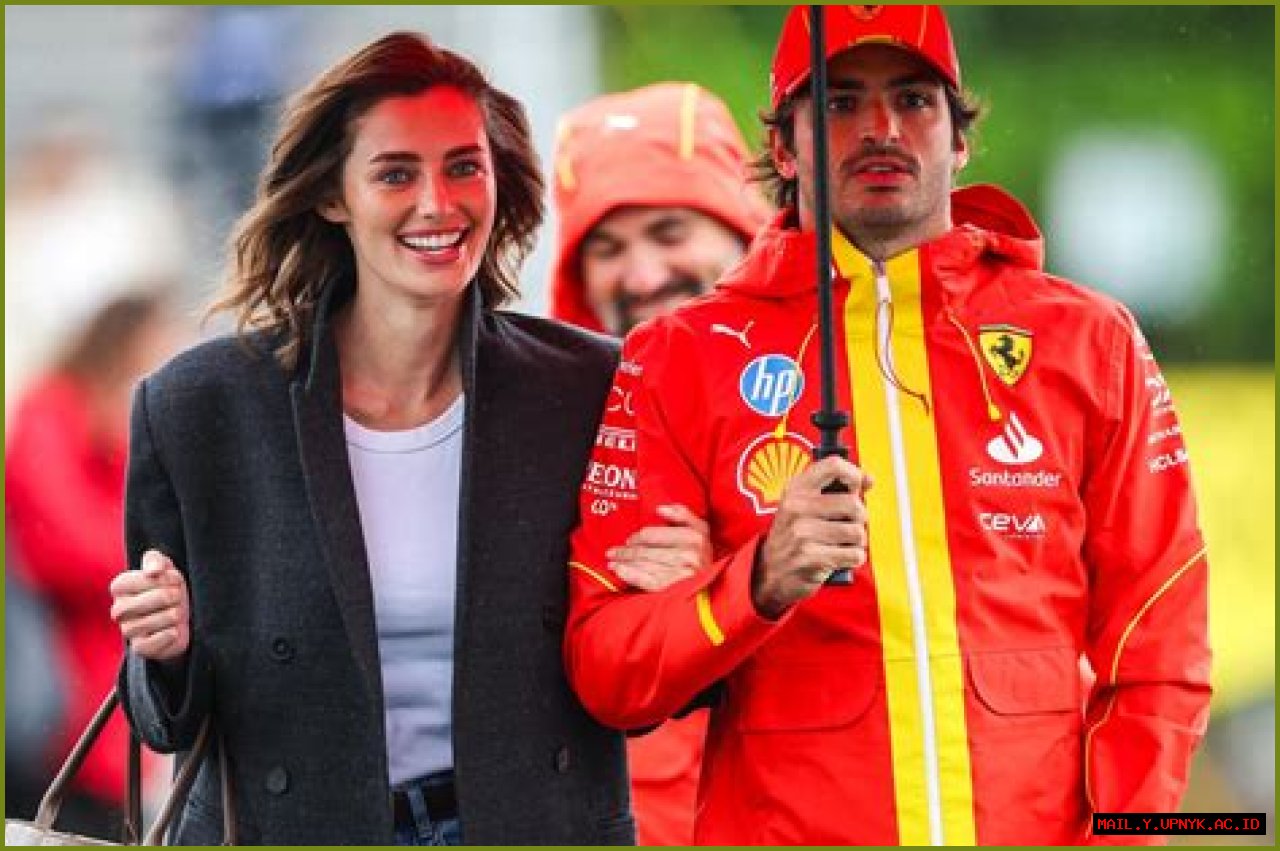 Carlos Sainz: Meet The Stunning Girlfriend Of The Formula 1 Star