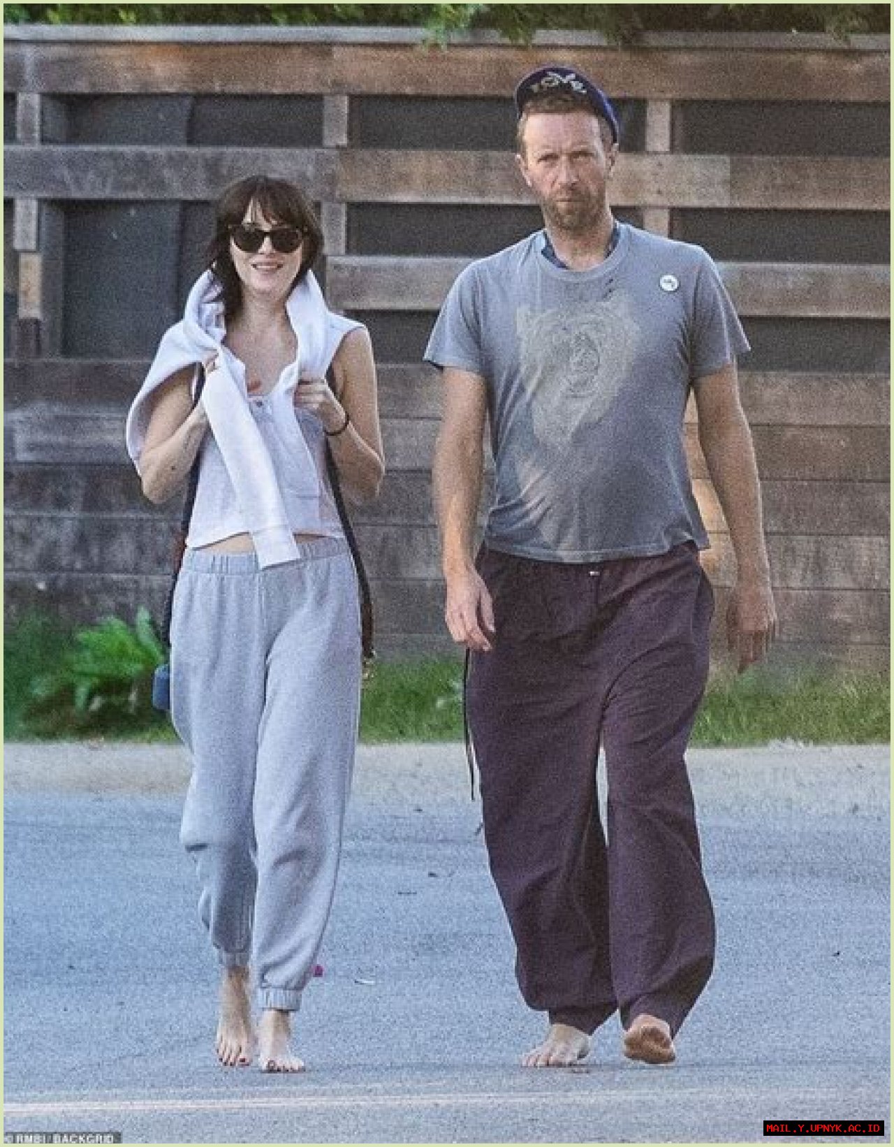 Dakota Johnson's Husband: Exploring Age Difference And Relationship Timeline