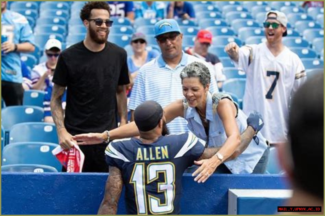 Keenan Allen's Parents: Who Are They?